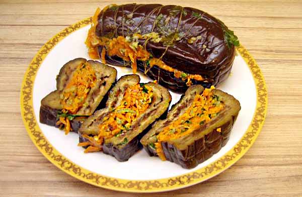 Квашеные баклажаны с чесночной начинкой