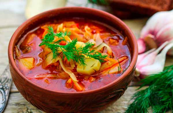 Ирландский суп с капустой и беконом